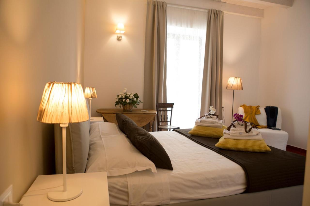 Bed and Breakfast Yhomisus à Comiso Extérieur photo