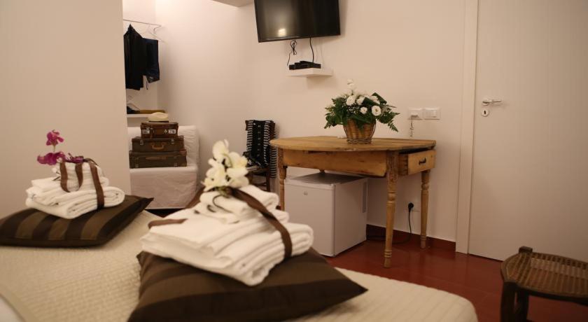 Bed and Breakfast Yhomisus à Comiso Extérieur photo